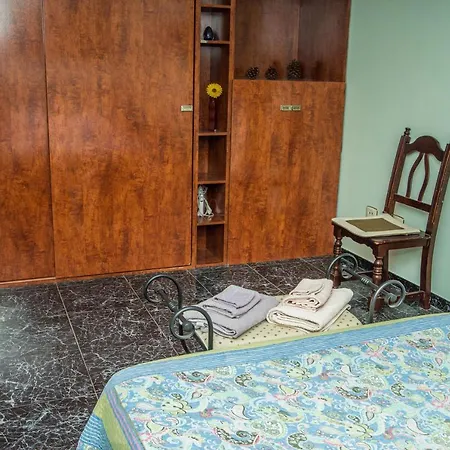 Comfortable Flat In Isabel * أرونا