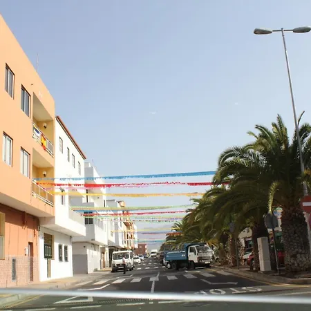 Comfortable Flat In Isabel شقة أرونا